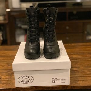 Steve Madden-Latch black leather boots
